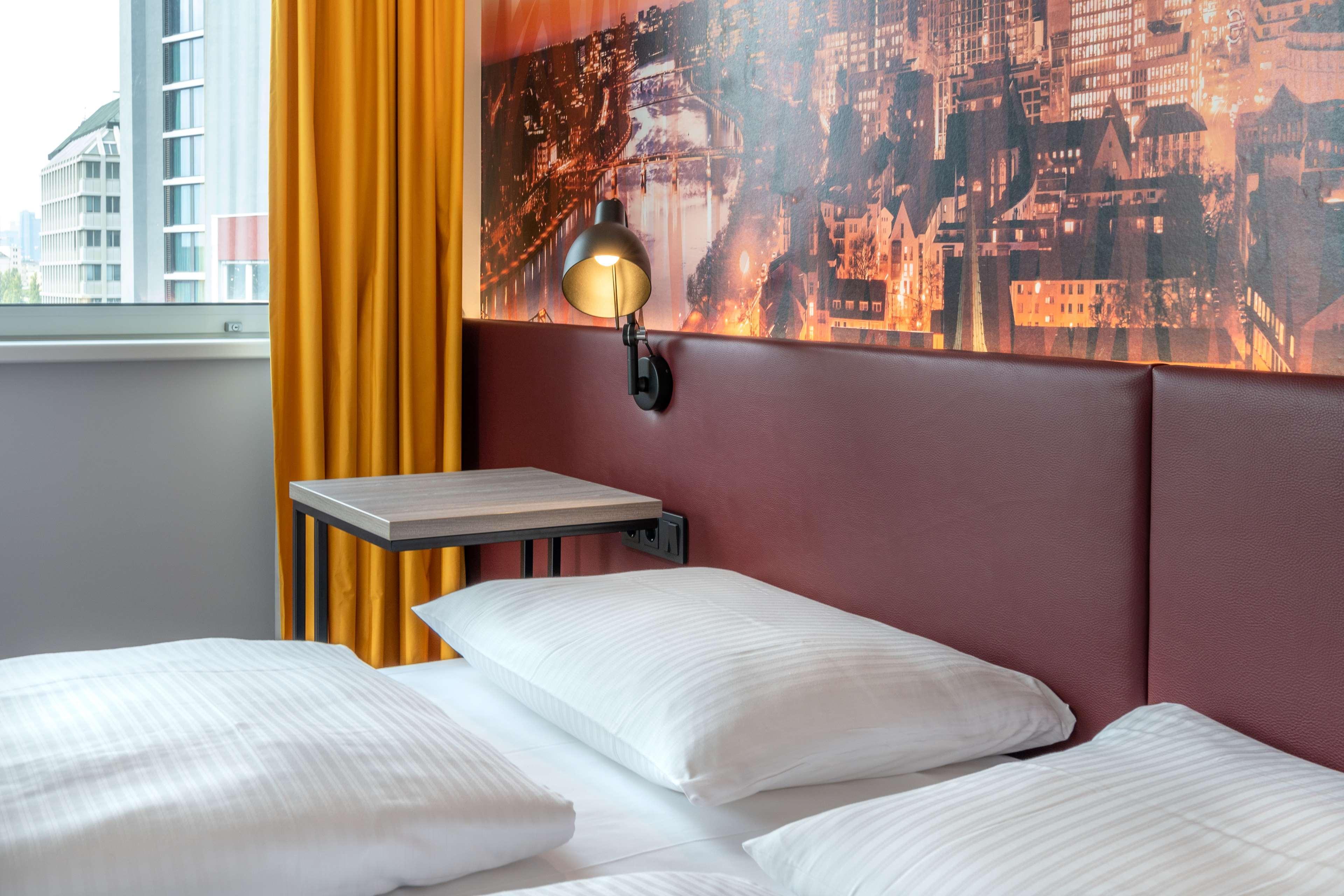 Campanile Frankfurt Offenbach Hotell Exteriör bild