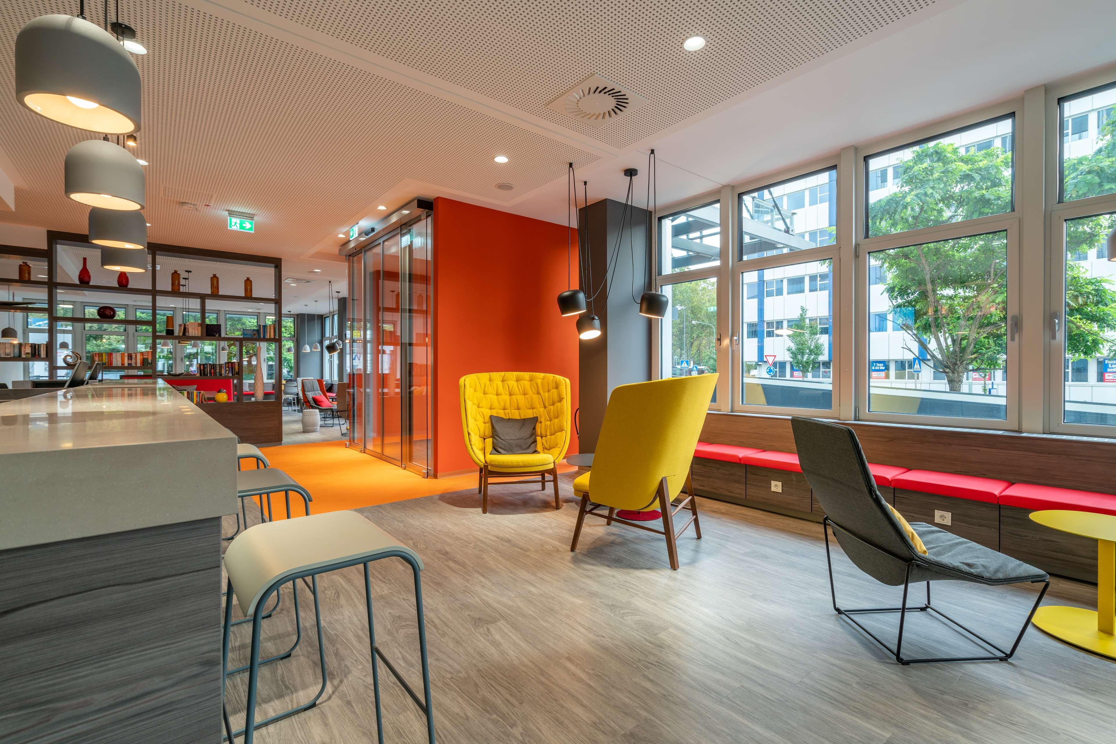 Campanile Frankfurt Offenbach Hotell Exteriör bild